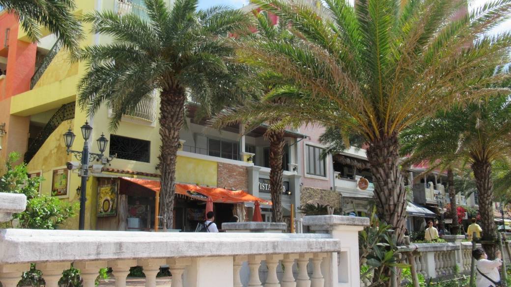 異国情緒たっぷり
街歩きを楽しもう / 3