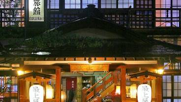 施設の入り口 / 9