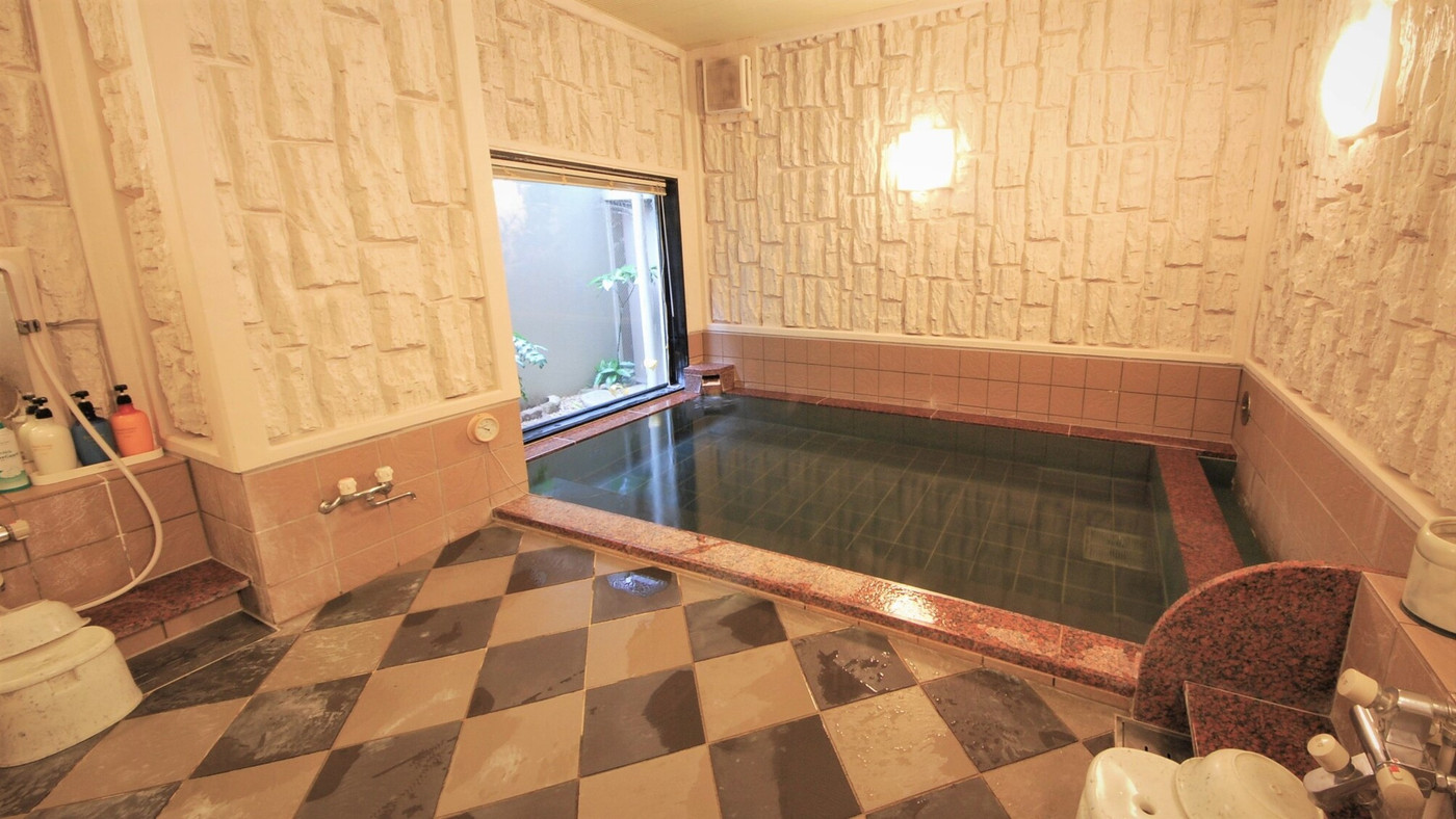 大浴場でゆったりと♡朝は豪華な無料朝食で贅沢気分4089435