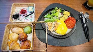 客室内のダイニングエリア / 20