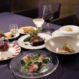 比叡山の夜景を見ながら
フレンチディナーを堪能
 / 1