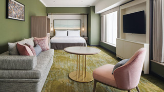 スイート キングベッド 1 台 コーナー