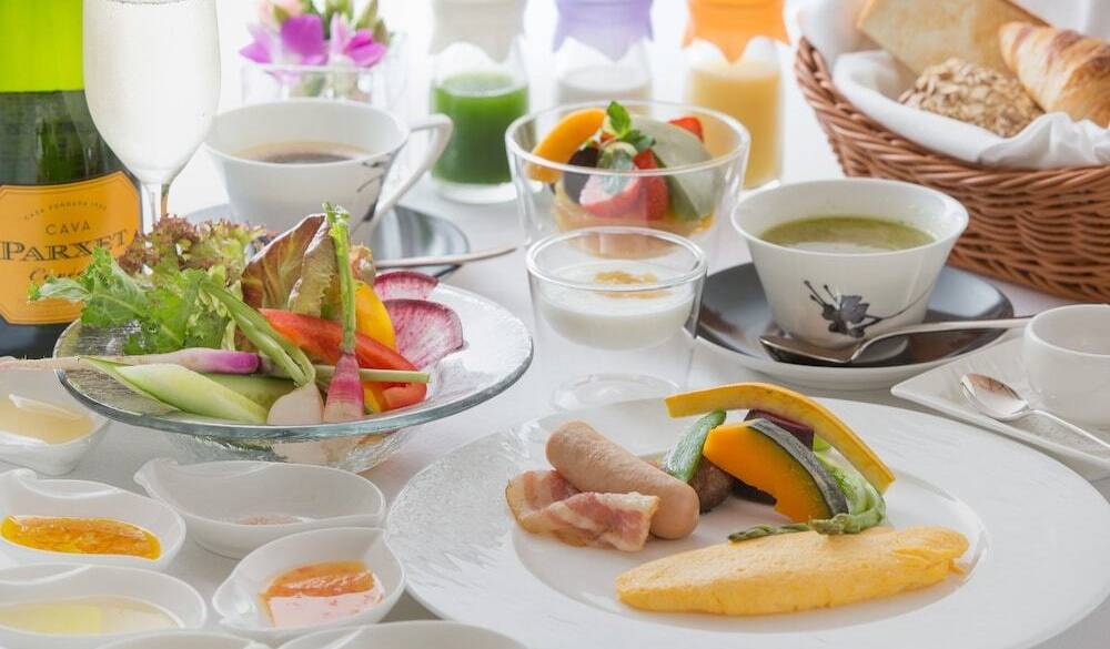 洋朝食一例① / 1