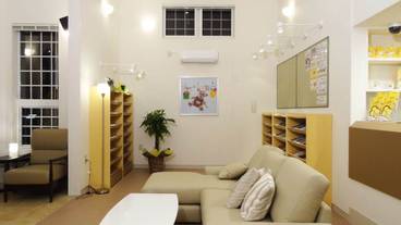 ロビー応接スペース / 3