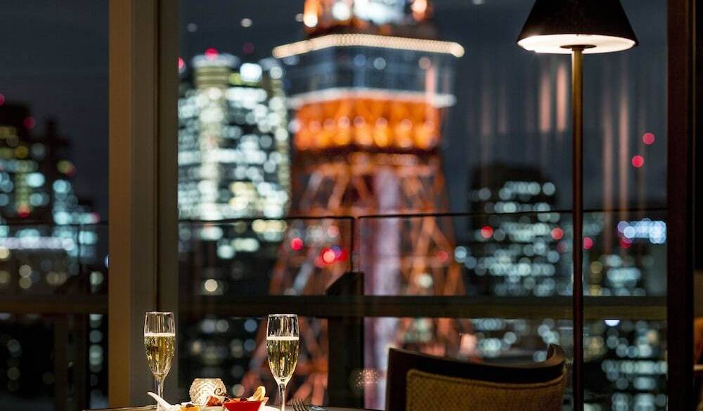 東京タワー傍のラウンジで
食後の一杯を / 1