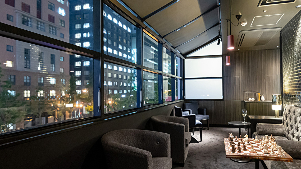 CROSS LOUNGE②