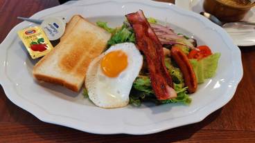 食事・飲み物 / 1