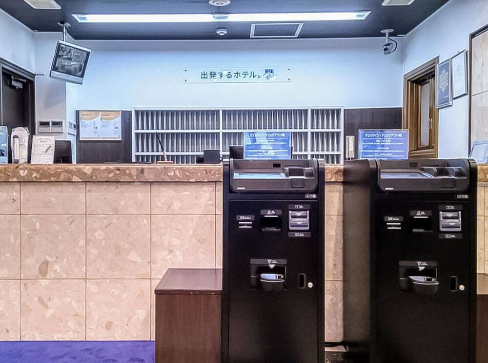 フロント