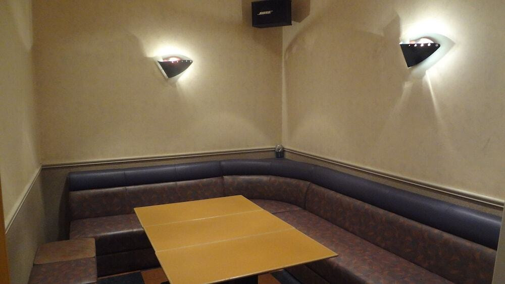 カラオケ ルーム