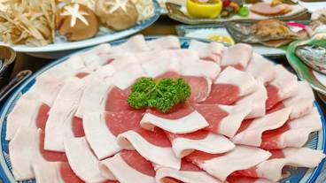 旅館のお食事処 / 16