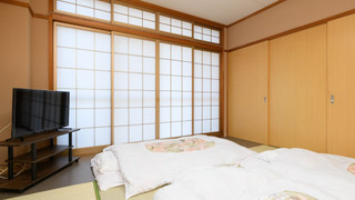 和室 共用バストイレ 3名用 禁煙