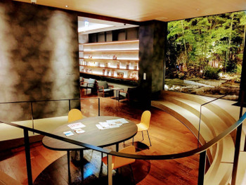 「道後 御湯」 内観 187845909 ロビー