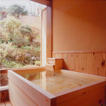 10. 山間の歴史ある洞川温泉に憩う「行者の宿 角甚」3564734