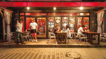 食事・飲み物 / 4