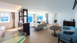 デラックススイート 禁煙 (朝食 + フレンチディナー [17:00~17:30] 付き)