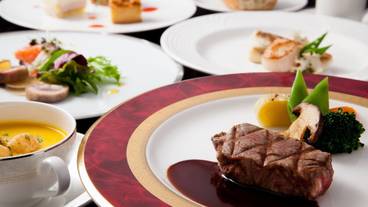 食事・飲み物 / 5