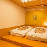 特別室 ベッドルーム一例 / 3