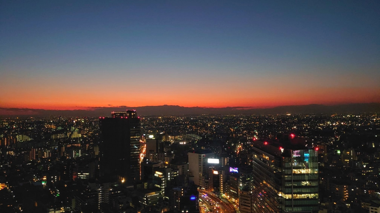 クラブラウンジからの夕暮れ