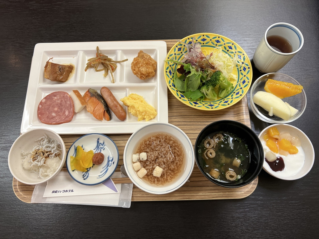 朝食バイキング