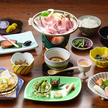 ここを拠点に草津観光を楽しもう3632065