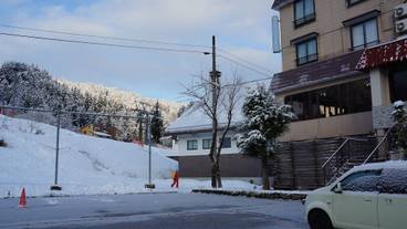 施設の入り口 / 6