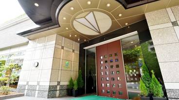 施設の入り口 / 29