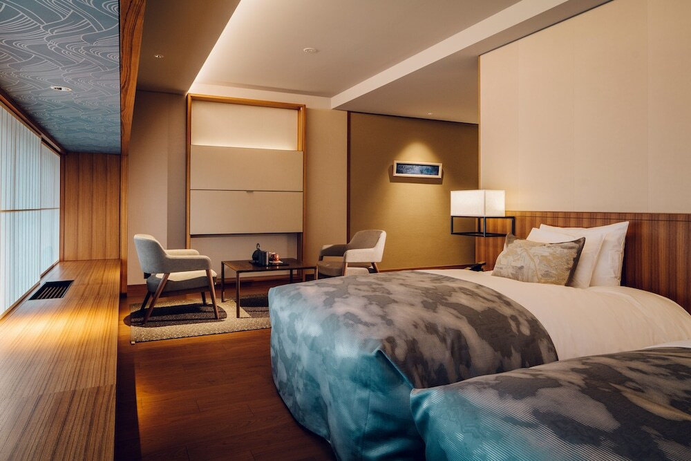 料理に定評のある“ひらまつ”の京町家3915393