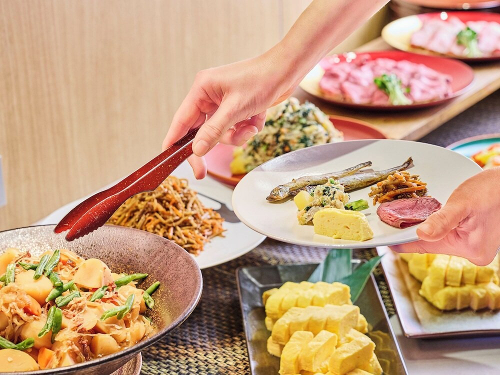 朝食