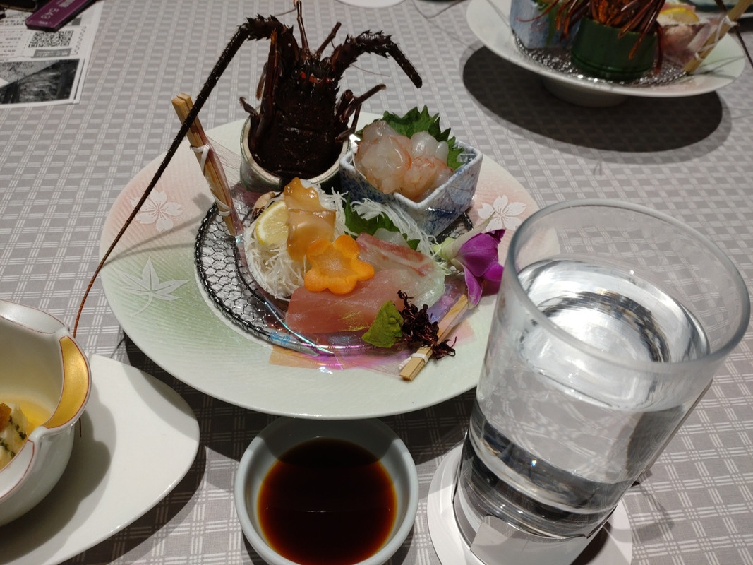 夕食の伊勢海老