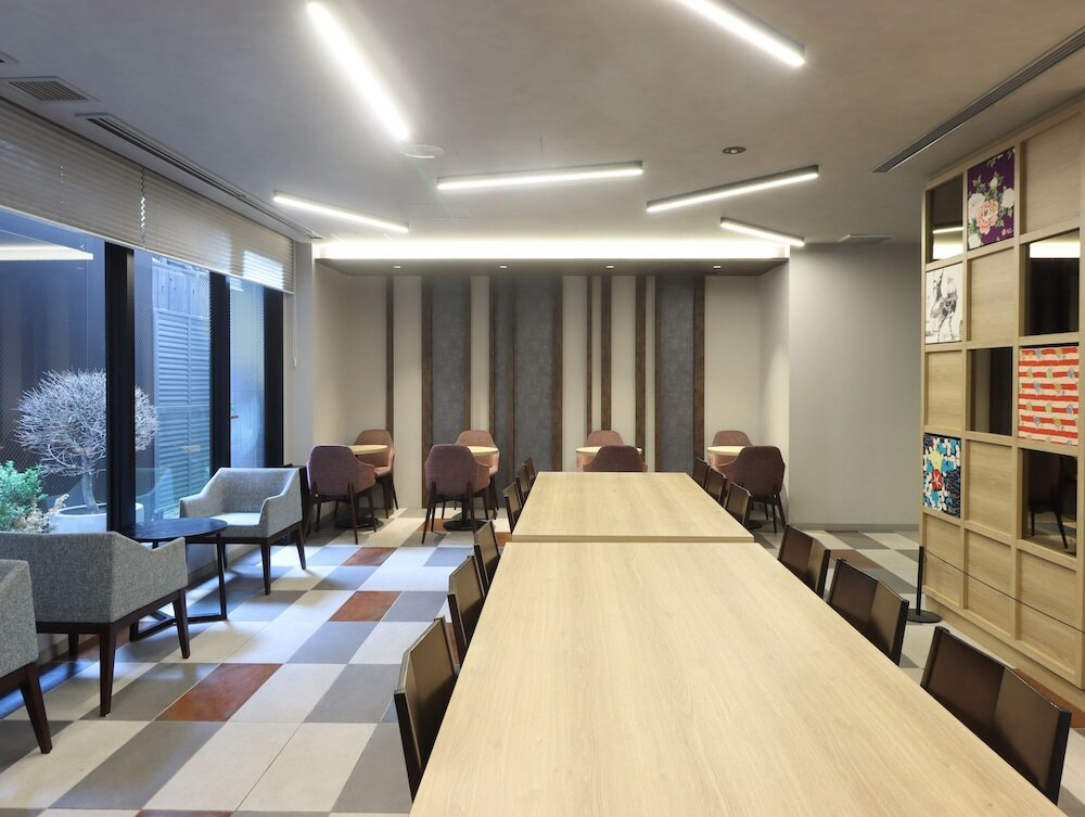 ロビーラウンジ