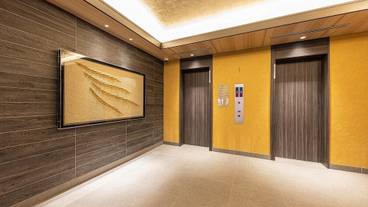 内部エントランス / 2