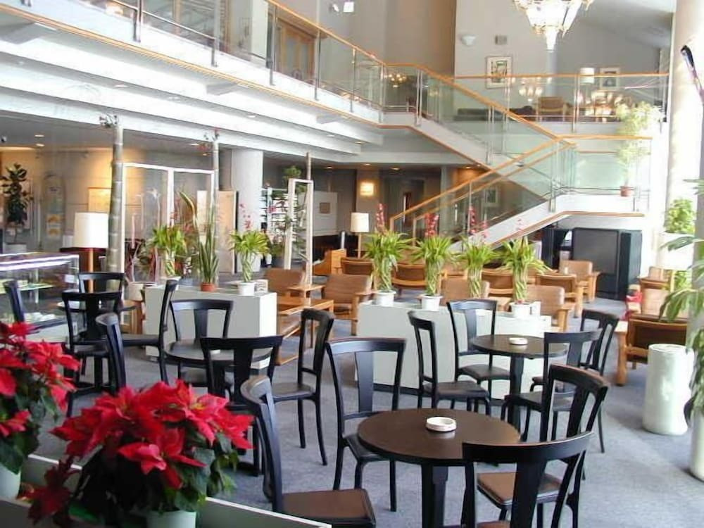 ロビー応接スペース