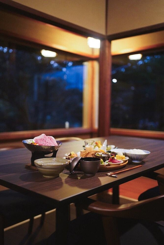 レストラン
