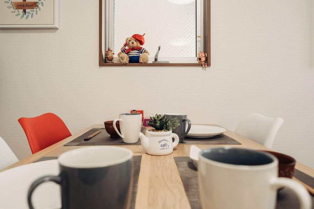 客室内のダイニングエリア