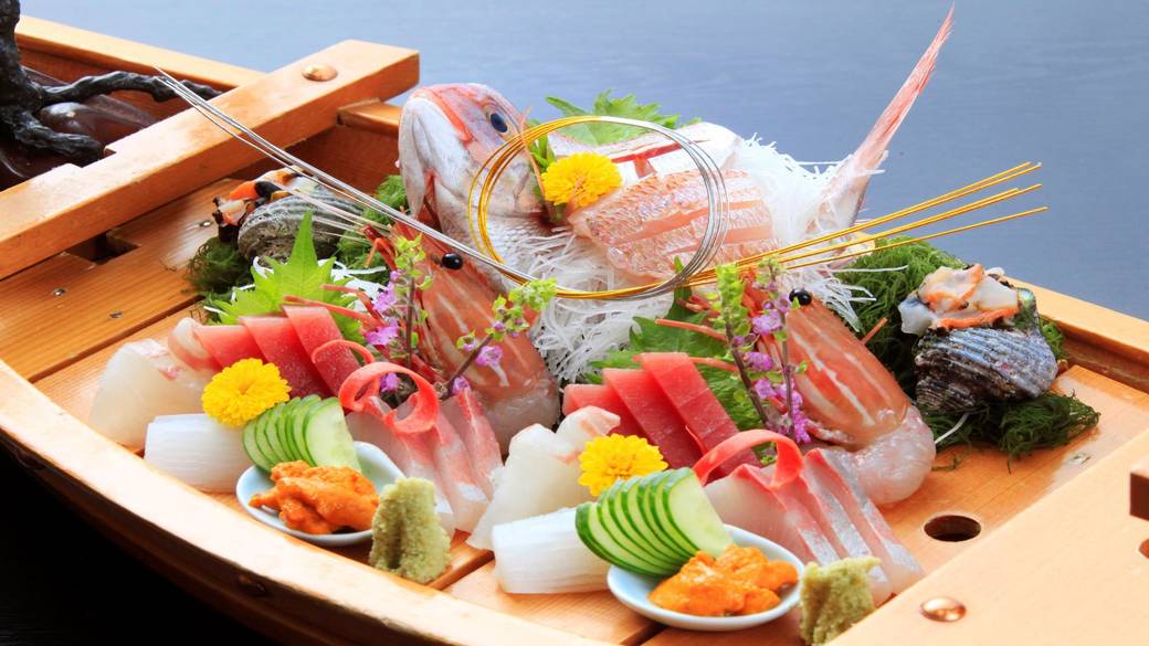 大きな金目鯛にびっくり
お部屋で会席料理を堪能
 / 3