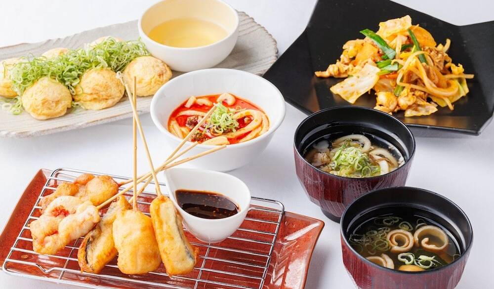 朝食ビュッフェ　ご当地メシ一例 / 2