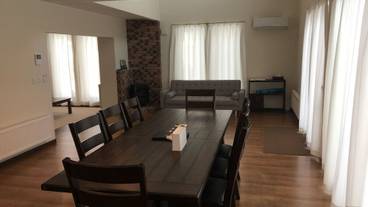 客室内のダイニングエリア / 6