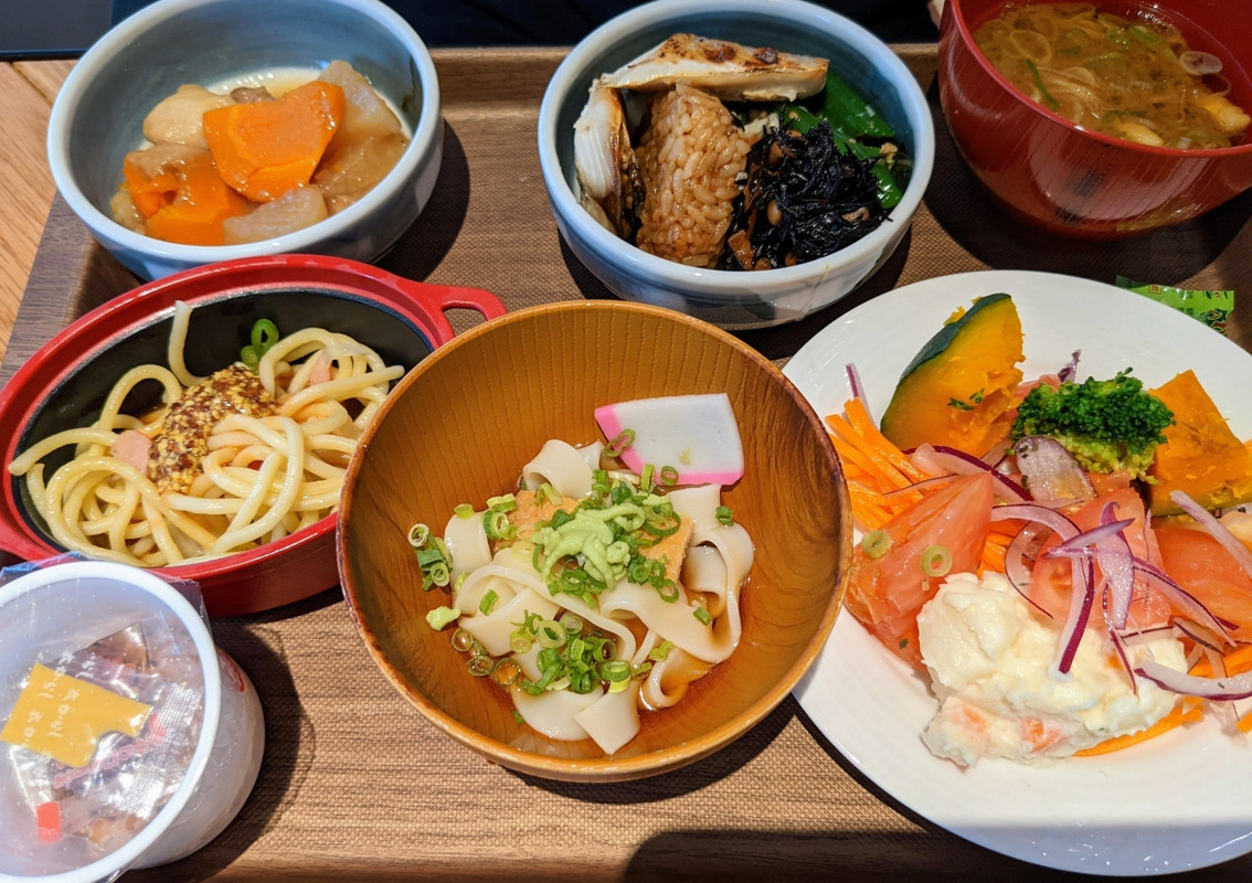 きしめん、あんかけすぱ名古屋飯