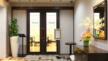 施設の入り口 / 13