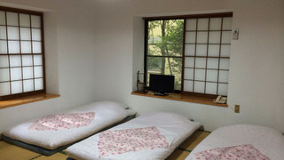 4人部屋　バス・トイレ共用　禁煙 (貸し切り温泉のご利用予約は、ご到着後に受け付けております。)