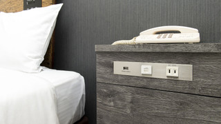 ツインルーム シングルベッド 2 台 禁煙