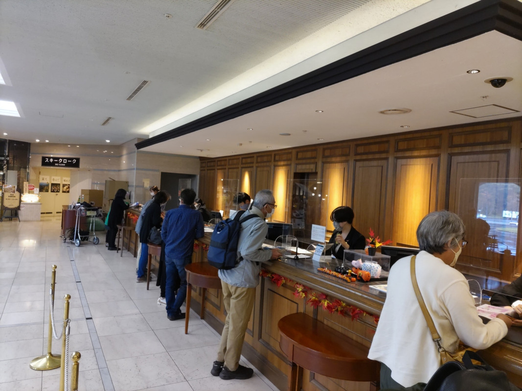 ホテルフロント