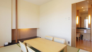 和室 禁煙 (皇居側)