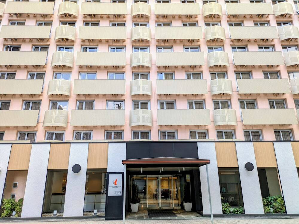 施設の正面
