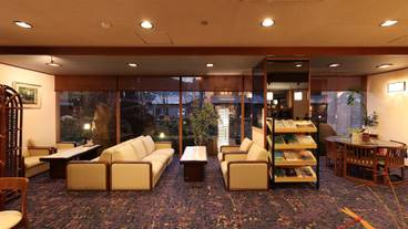 ロビーラウンジ / 9