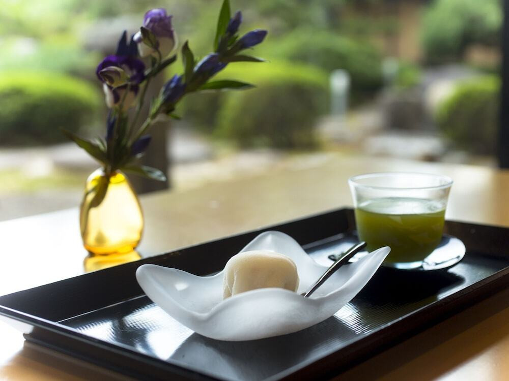 ロビーラウンジ