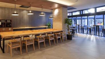 ロビーラウンジ / 7