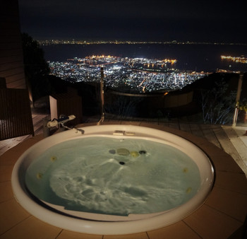 3. 1000万ドルの夜景に心ときめく「オーシャンテラス あじさい」4068112