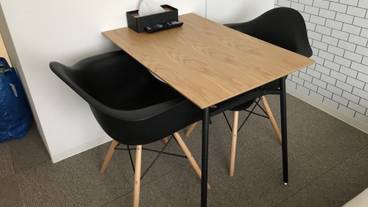 客室内のダイニングエリア / 19