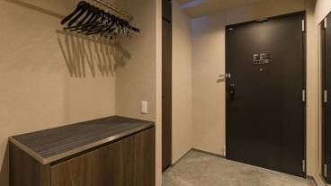 内部エントランス / 2